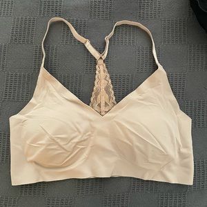 Victoria Secret Padded Lace Back Bralette